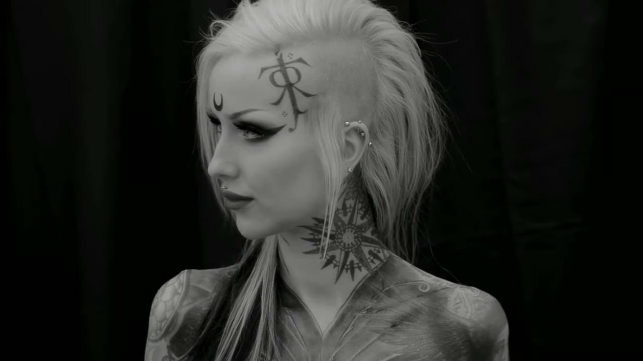 DARK – Lovers in the Dark