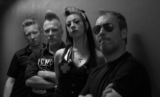 «Cannibal Family» от THE WOLFGANGS